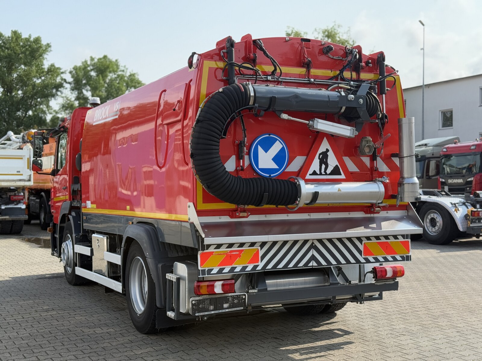 Spazzatrice stradale MB ATEGO 1324 4x2 EURO6 BROCK HD - immagine 8
