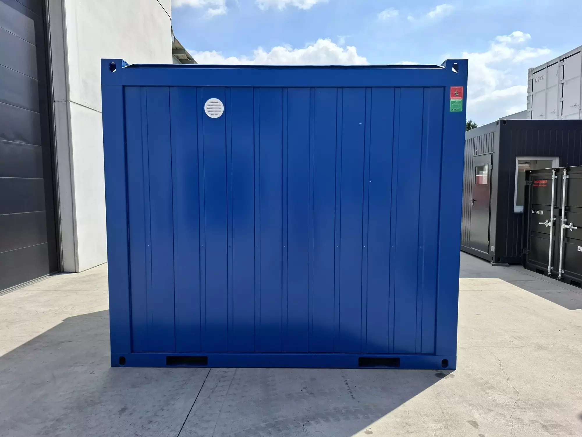 Contenitore sanitario da 10 piedi con 2 bagni - immagine 4