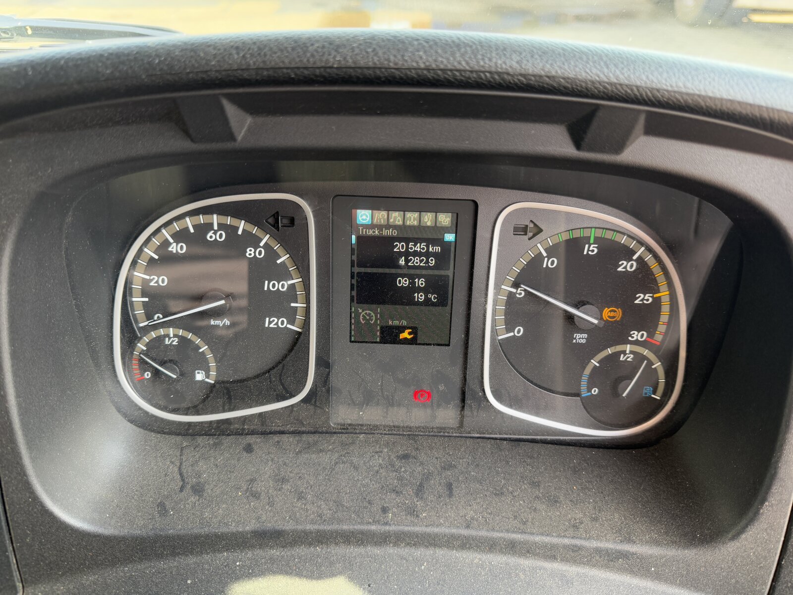 Spazzatrice stradale MB ATEGO 1324 4x2 EURO6 BROCK HD - immagine 30