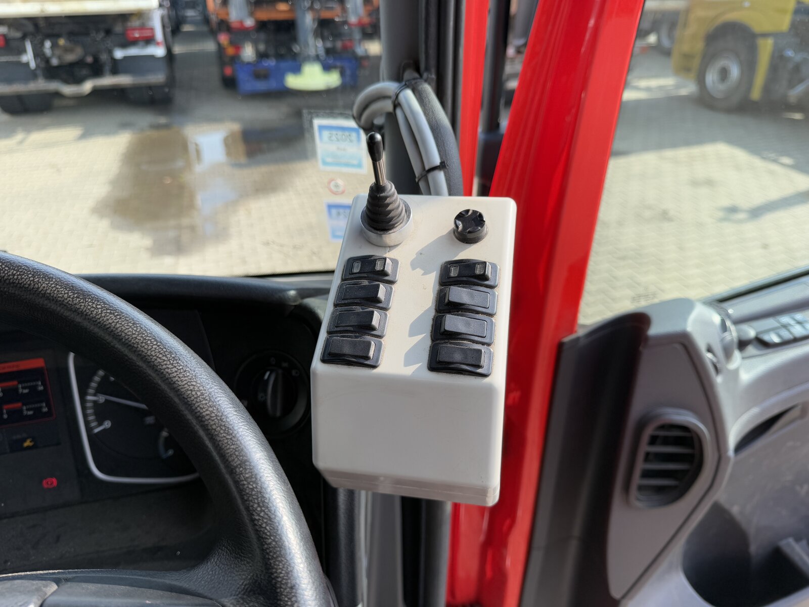 Spazzatrice stradale MB ATEGO 1324 4x2 EURO6 BROCK HD - immagine 12