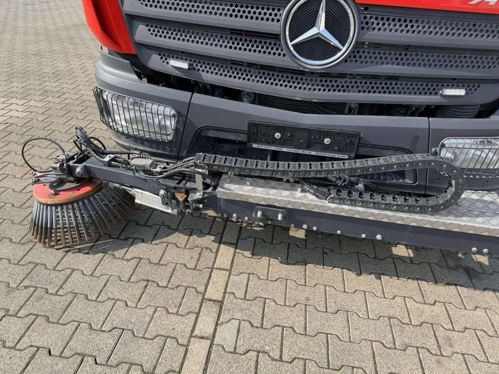 Spazzatrice stradale MB ATEGO 1324 4x2 EURO6 BROCK HD - immagine 5