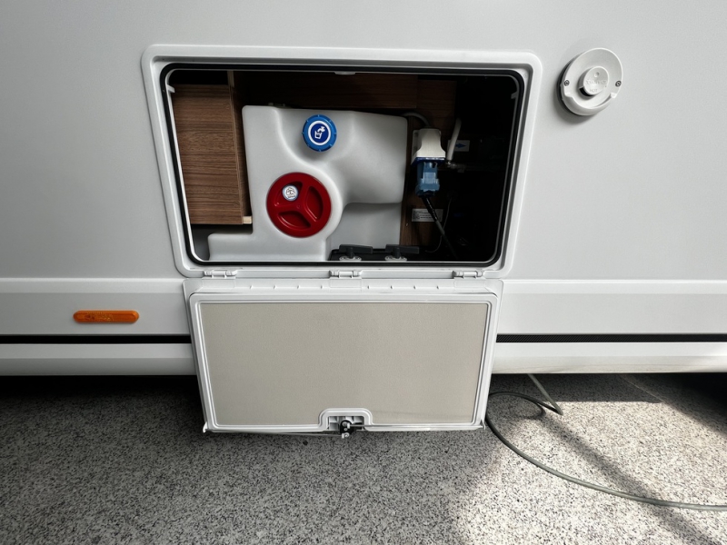 Knaus L!VE I 700 MEG - immagine 5