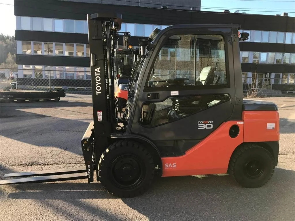 Toyota 52-8FDF30 - 2023