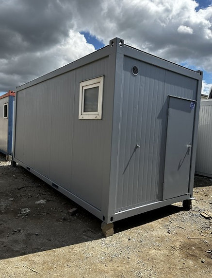 Contenitore sanitario 6,06 × 2,44 m – 2 docce, 2 WC, 2 orinatoi, 5 lavabi - immagine 2